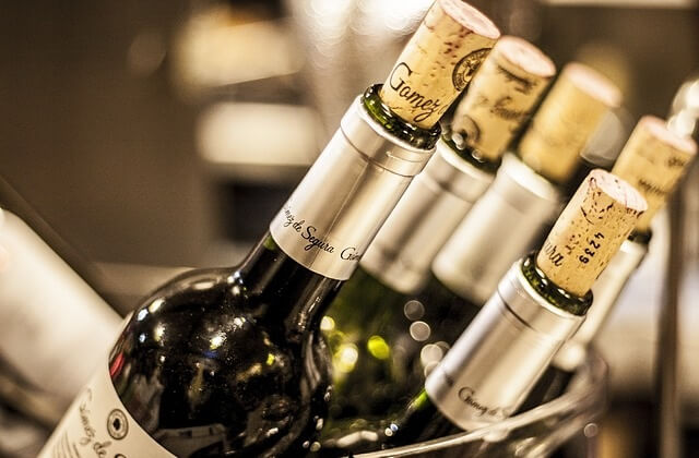 des bouteilles de vin